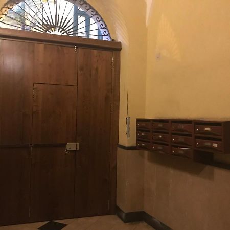 Salerno B&B In Centro Luaran gambar